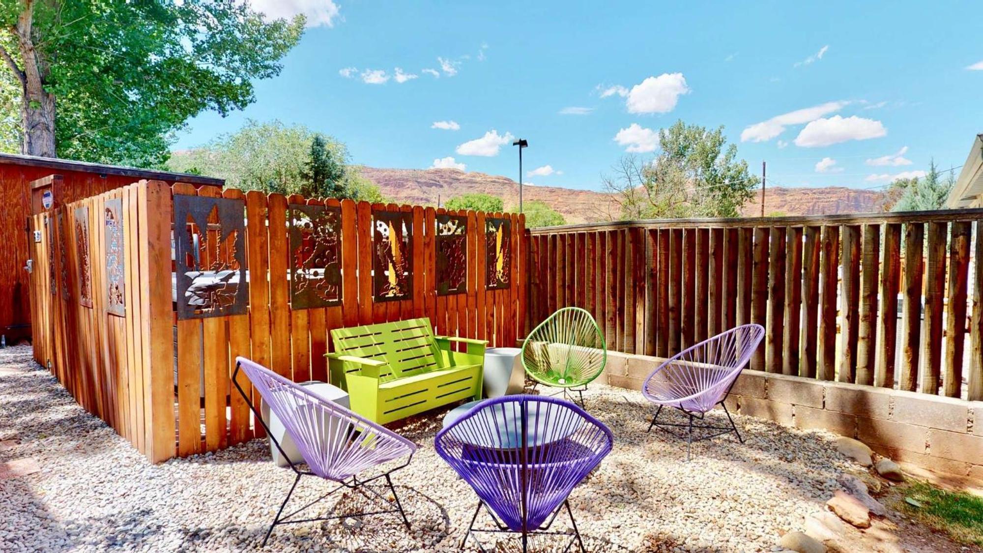 Downtown Cozy Home Base - Purple Sage 1 モアブ エクステリア 写真