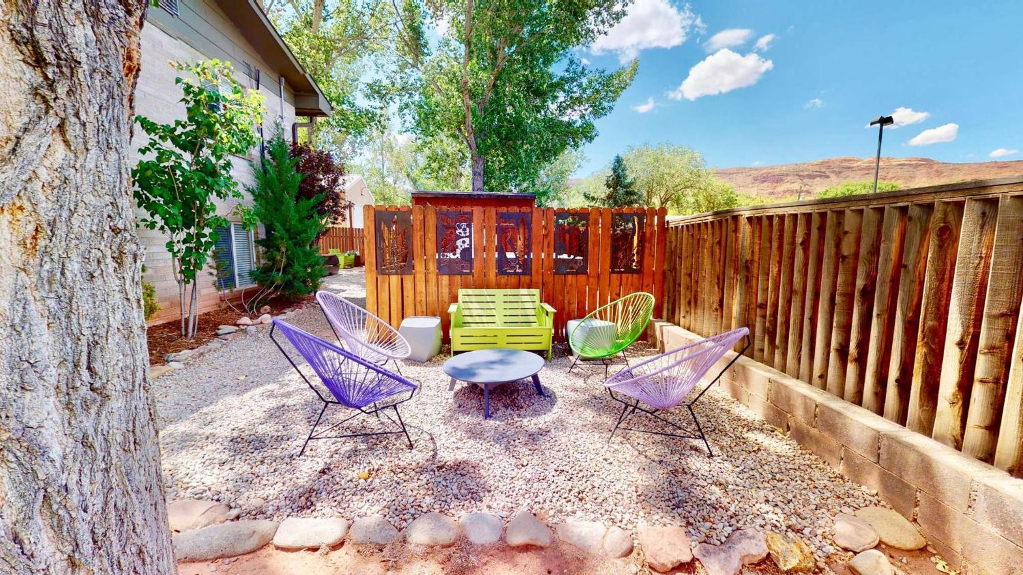 Downtown Cozy Home Base - Purple Sage 1 モアブ エクステリア 写真